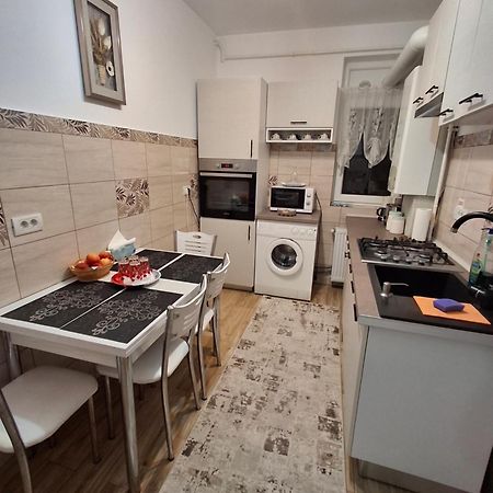 Apartament Ultra Central Marly גורה הומורולווי מראה חיצוני תמונה